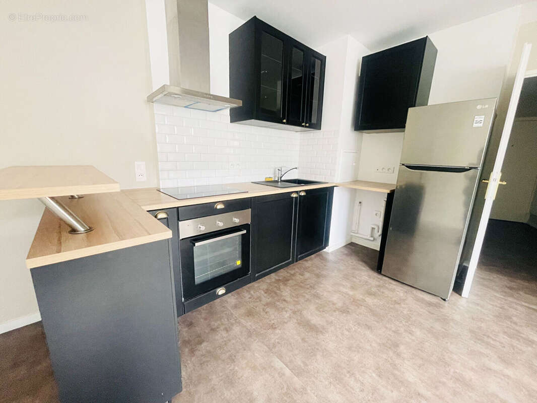 Appartement à SARTROUVILLE