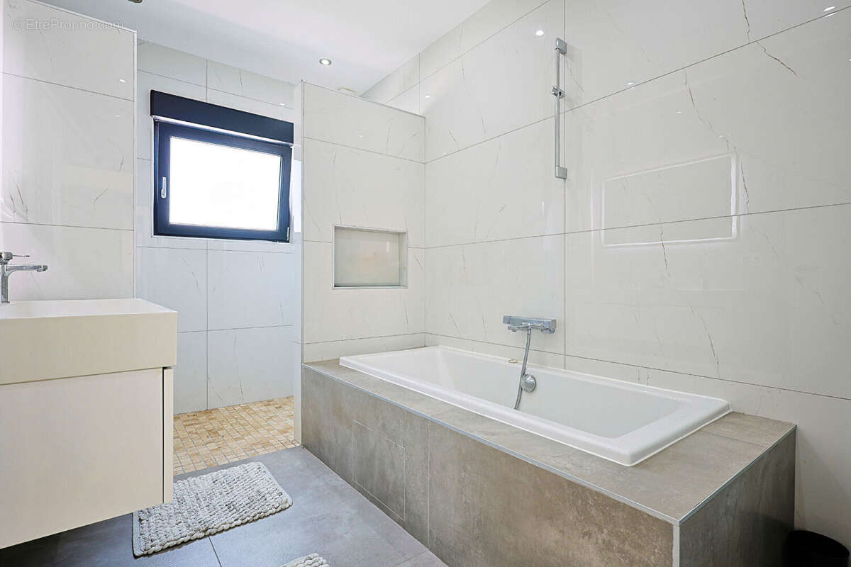 Maison Valmont 6 pièce(s) 150 m2 - photo 16