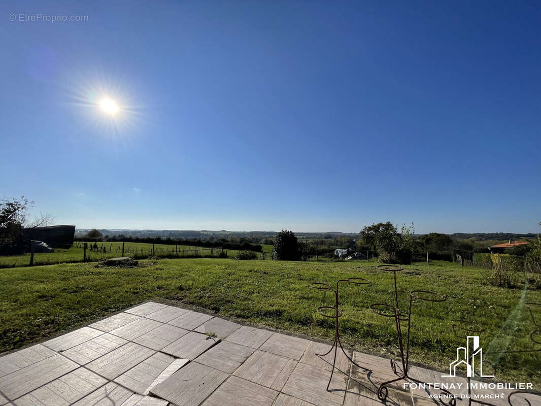 Maison à FONTENAY-LE-COMTE
