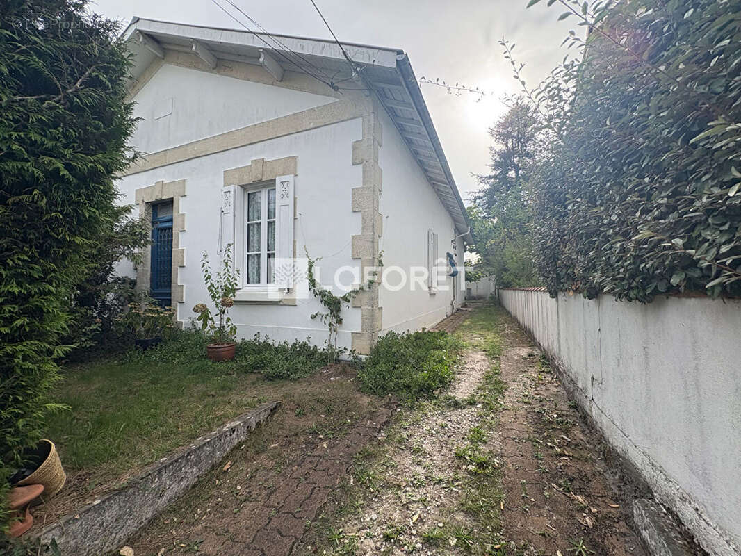 Maison à PESSAC