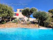 Maison à SAINT-LAURENT-DE-LA-CABRERISSE