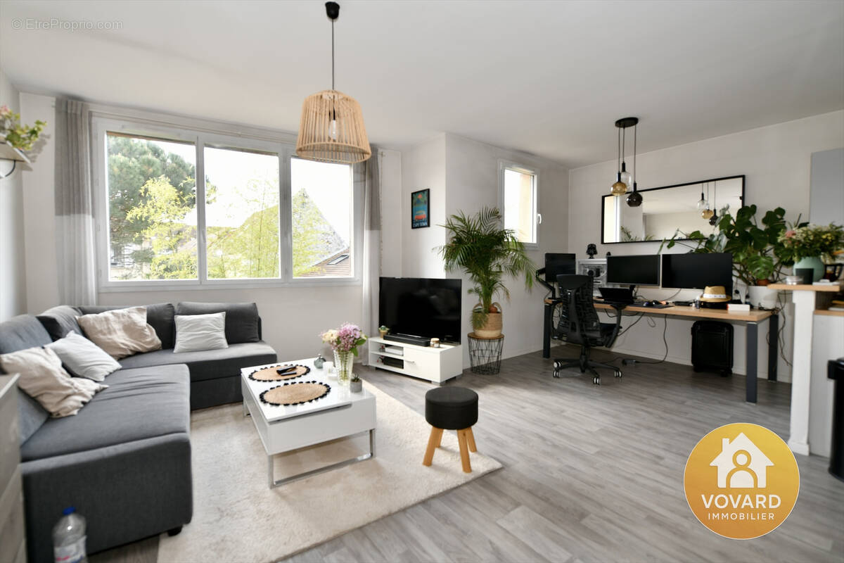 Appartement à SAINT-BRICE-SOUS-FORET