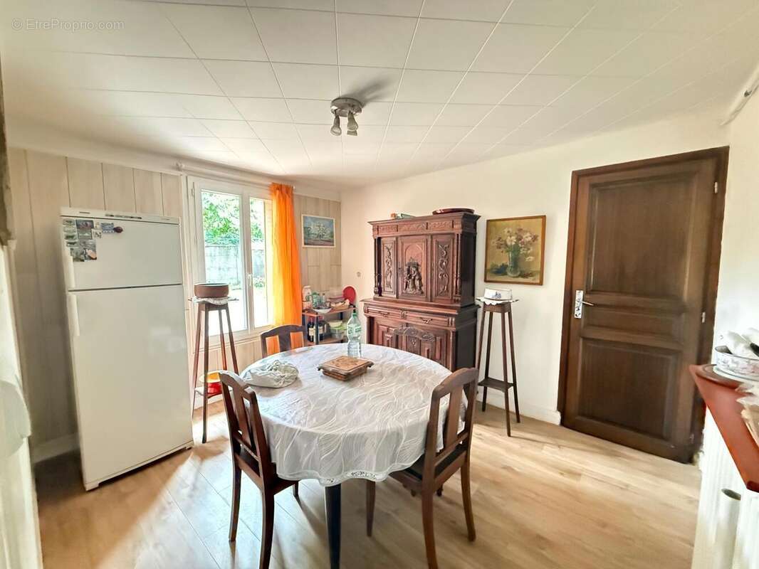 Maison 282 m² à Alfortville  - photo 6