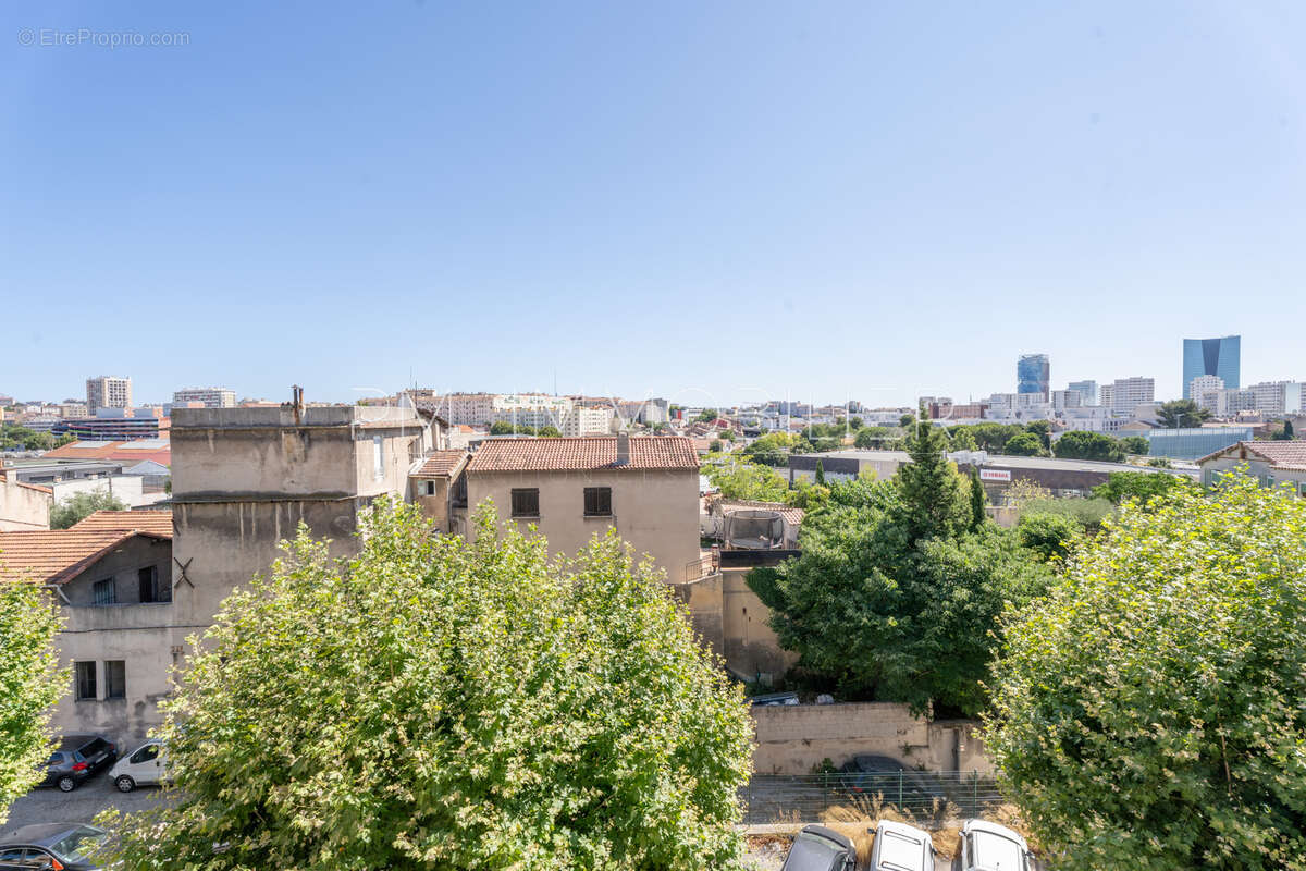 Appartement à MARSEILLE-14E