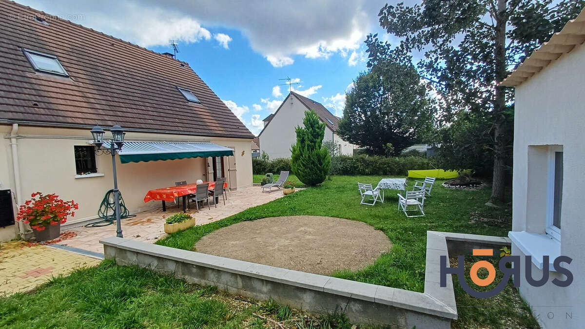 Maison à NEMOURS