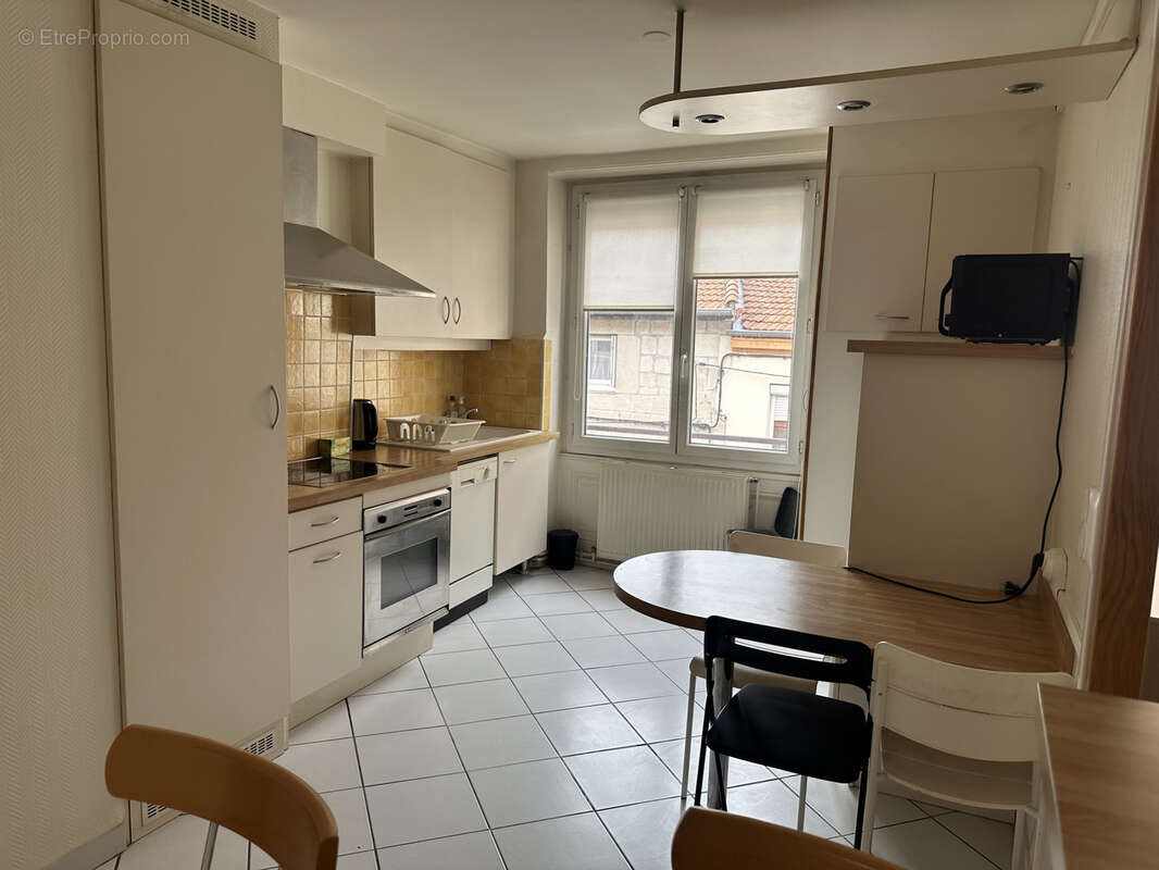 Appartement à SAINT-ETIENNE