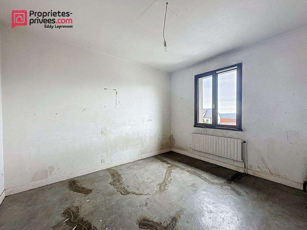 Maison à JUVIGNY-LE-TERTRE