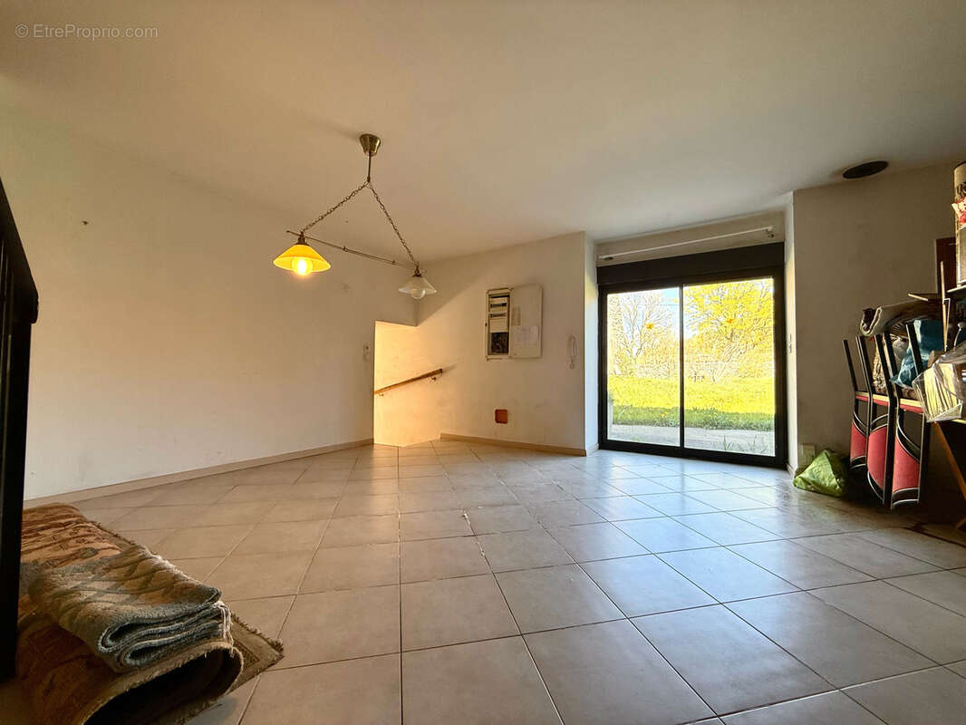 Appartement à LE CAYLAR