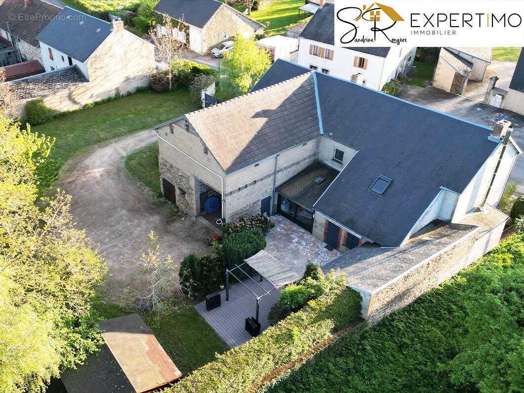Maison à ARS-LES-FAVETS