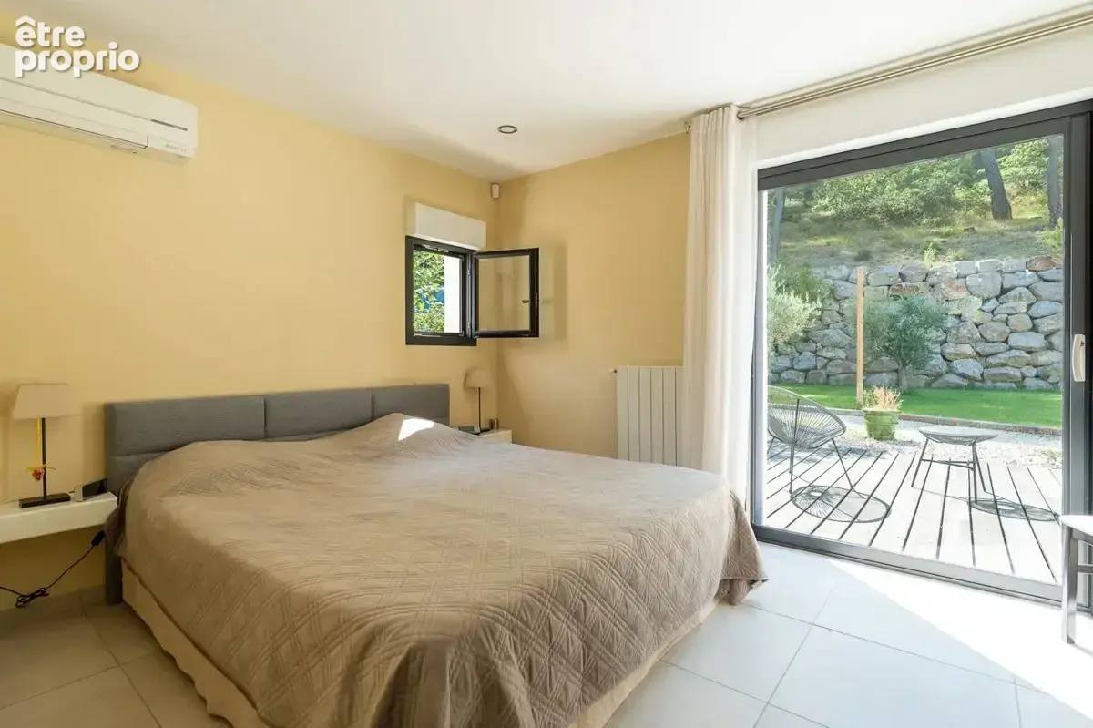 Référence : 7185-SLE - Maison contemporaine de 250 m2 au calme absolu - photo 7