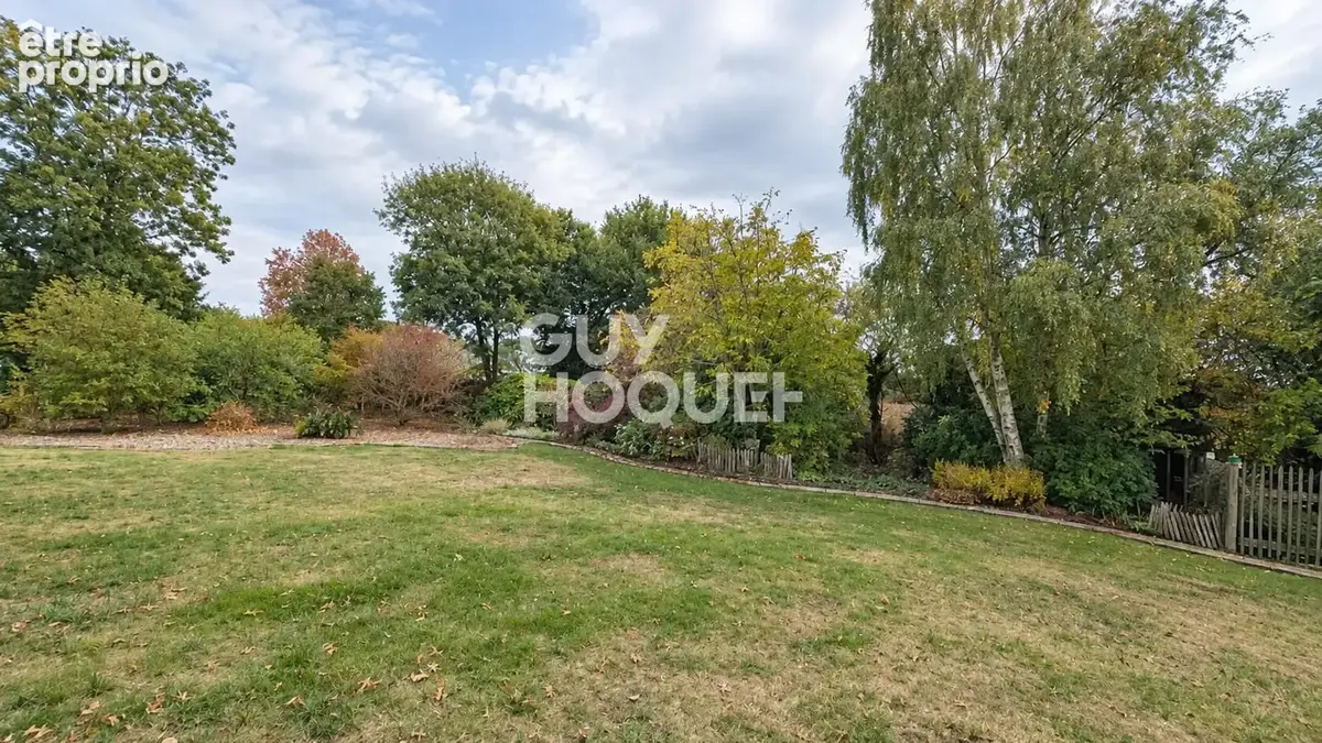 Pluneret - Maison familiale de plain-pied, 205 m² sur 2159 m² de terrain - photo 7