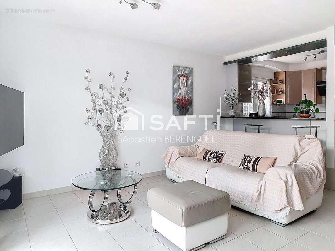 Photo 9 - Commerce à GIGEAN