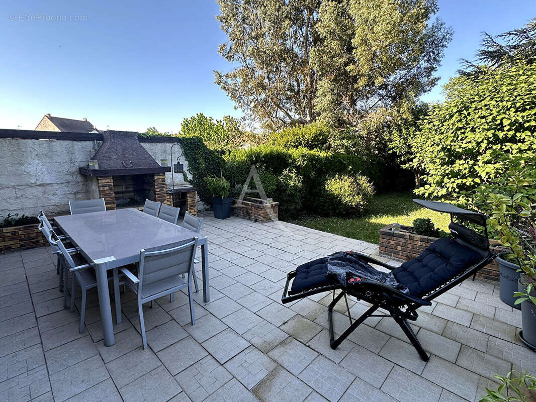 Maison à MORANGIS