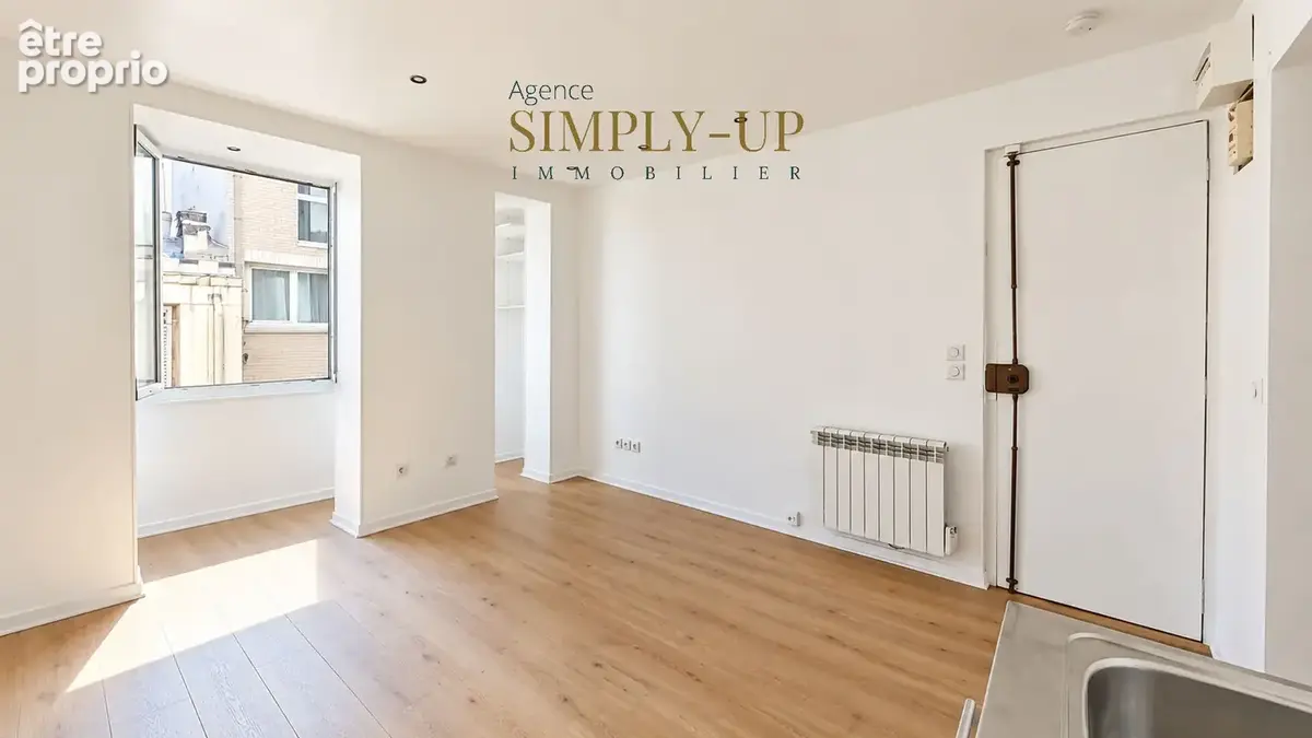 Appartement à PARIS-18E