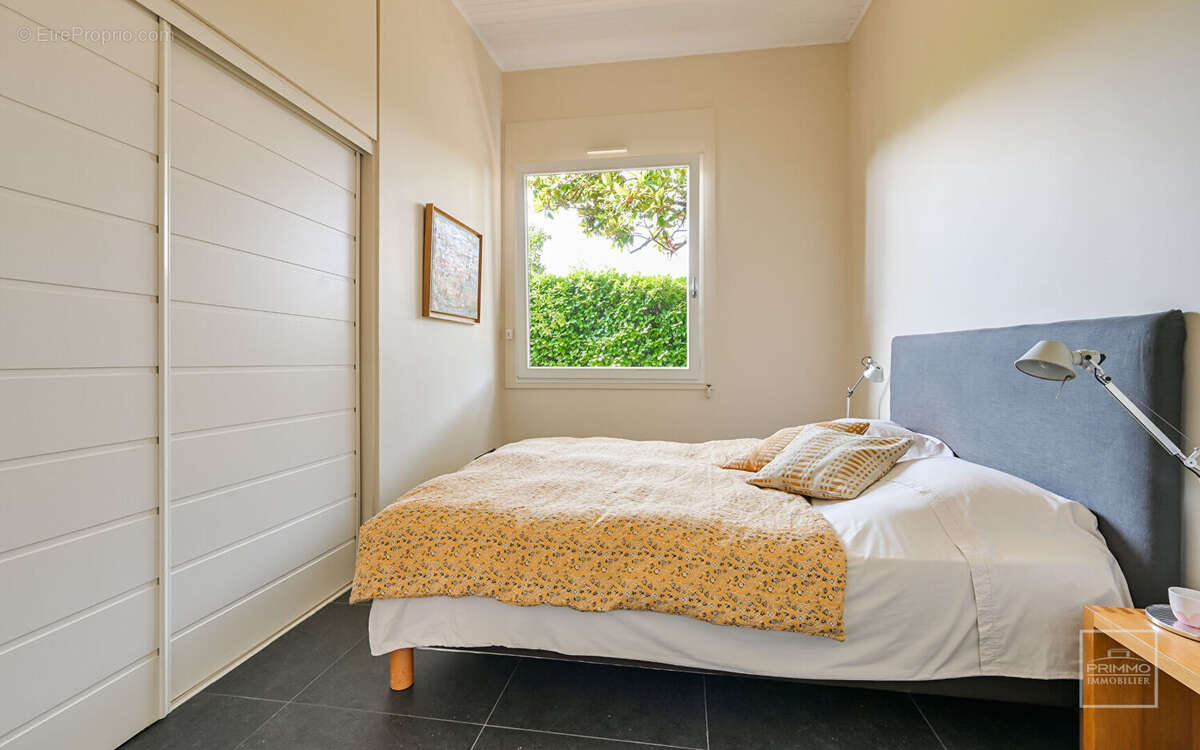 Maison à SAINT-CYR-AU-MONT-D'OR