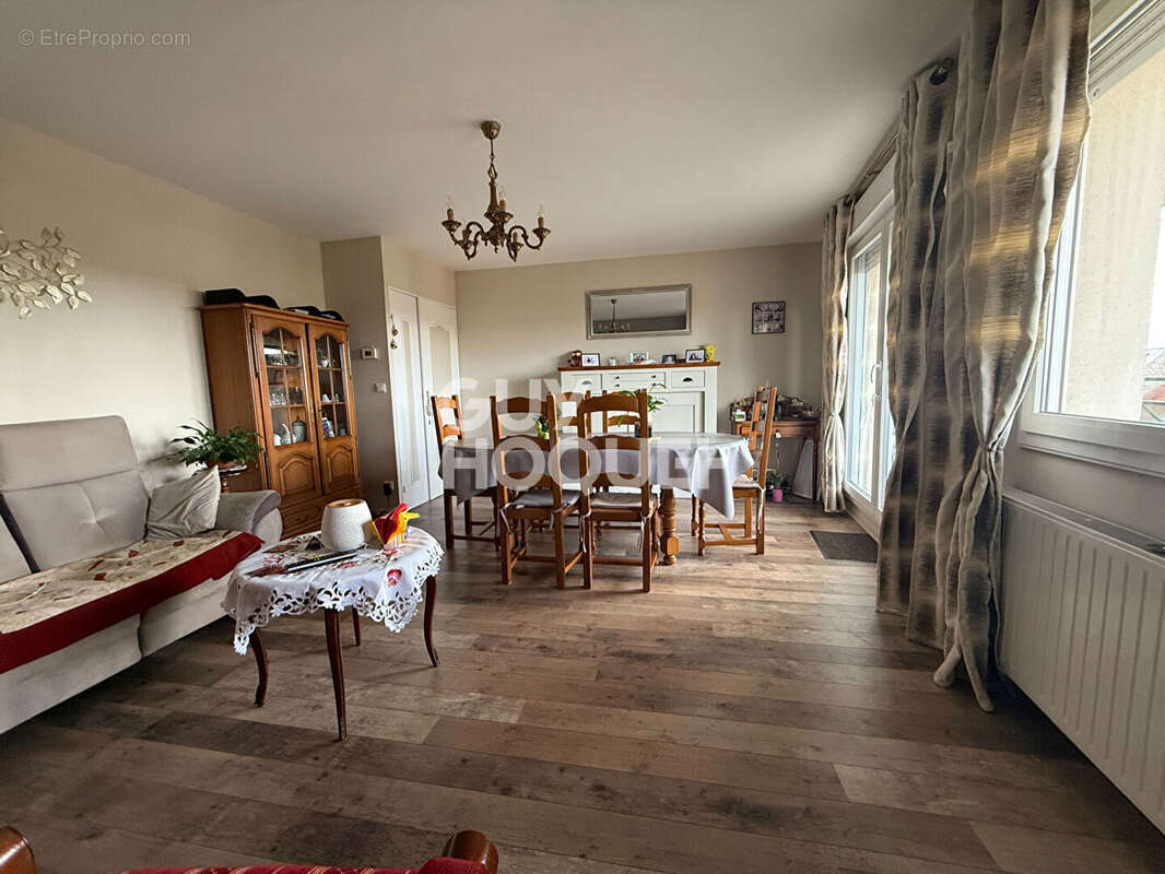 Appartement à COMPIEGNE