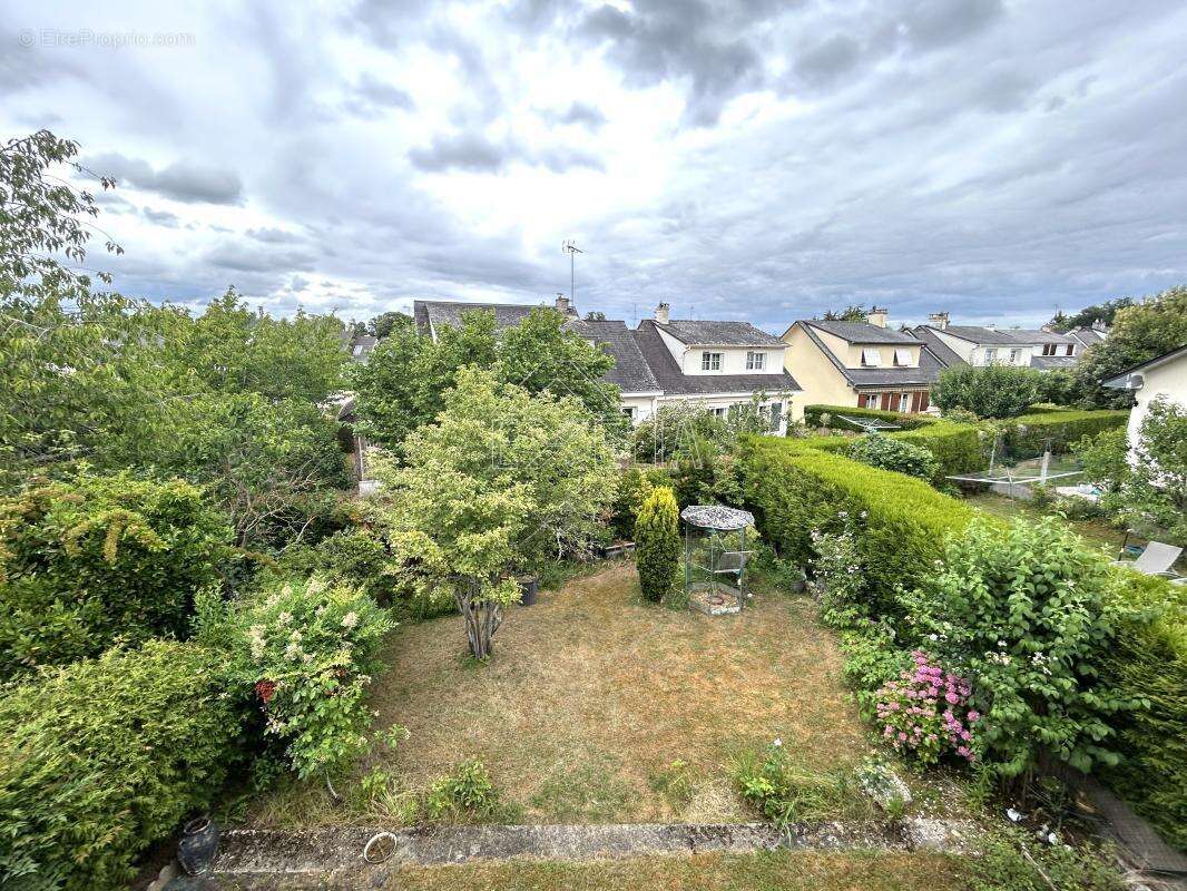 Maison à ROSNY-SUR-SEINE