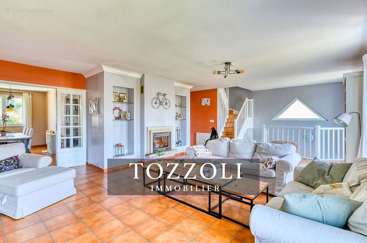 Maison à VILLEFONTAINE