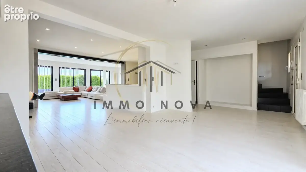 Le Cendre   Maison familiale de 168 m2 avec piscine - photo 5