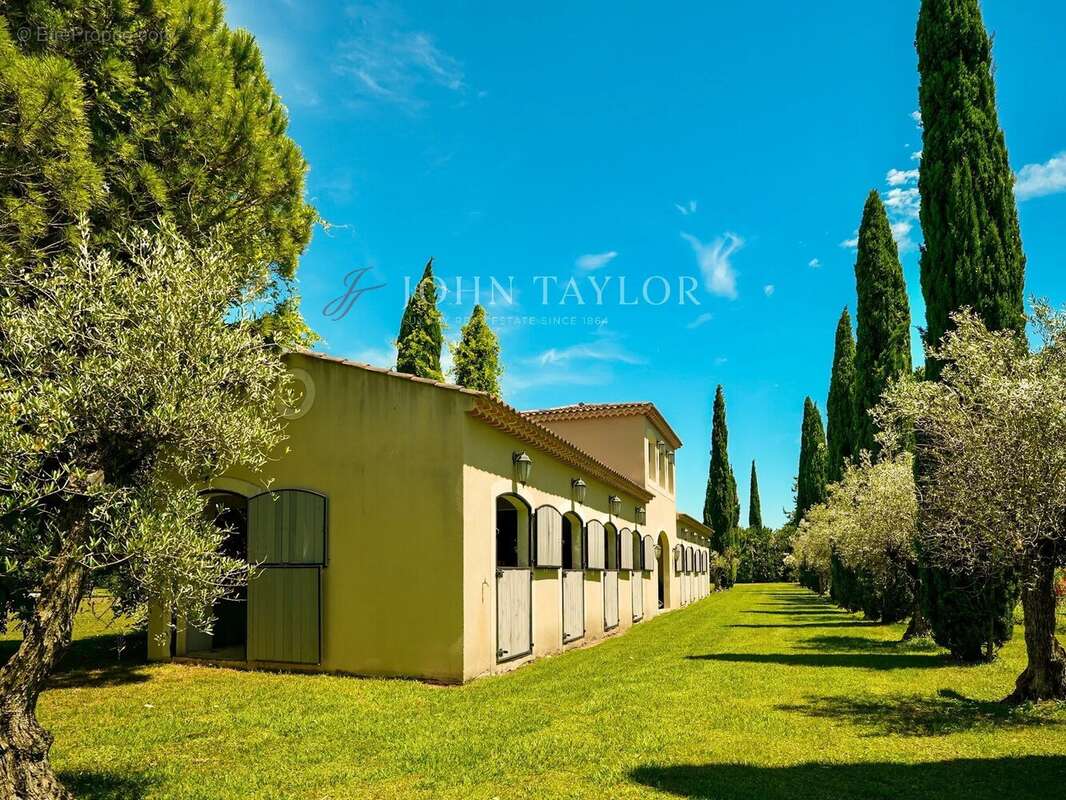 Maison à MOLLEGES