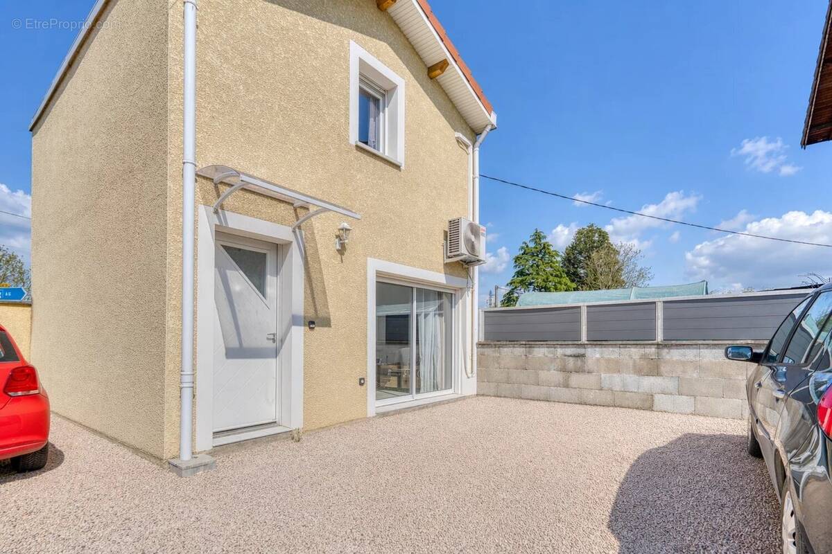 Maison à TAPONAS