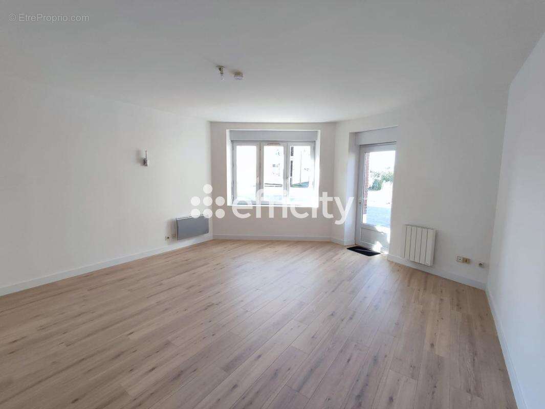 Maison à SAINT-PHILBERT-DE-GRAND-LIEU