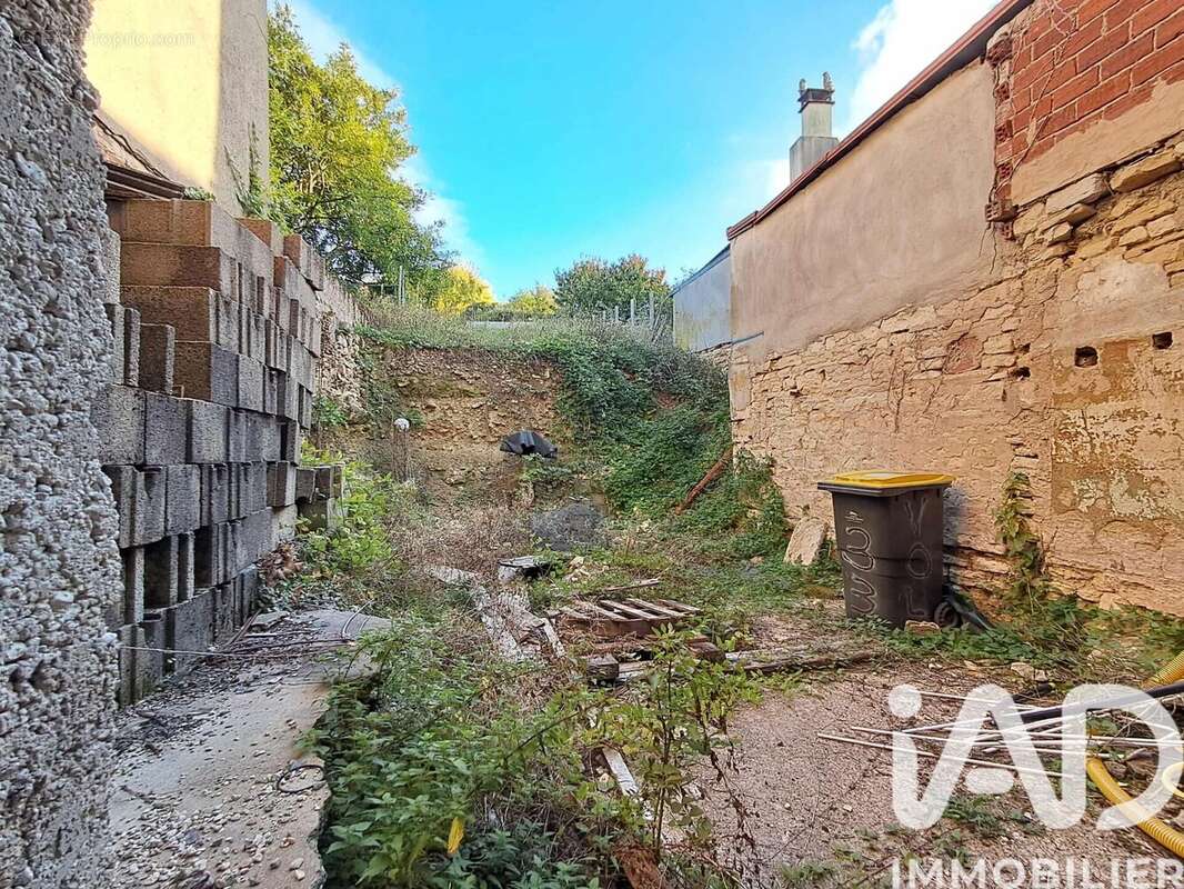 Maison 150 m² à Courgis  - photo 4