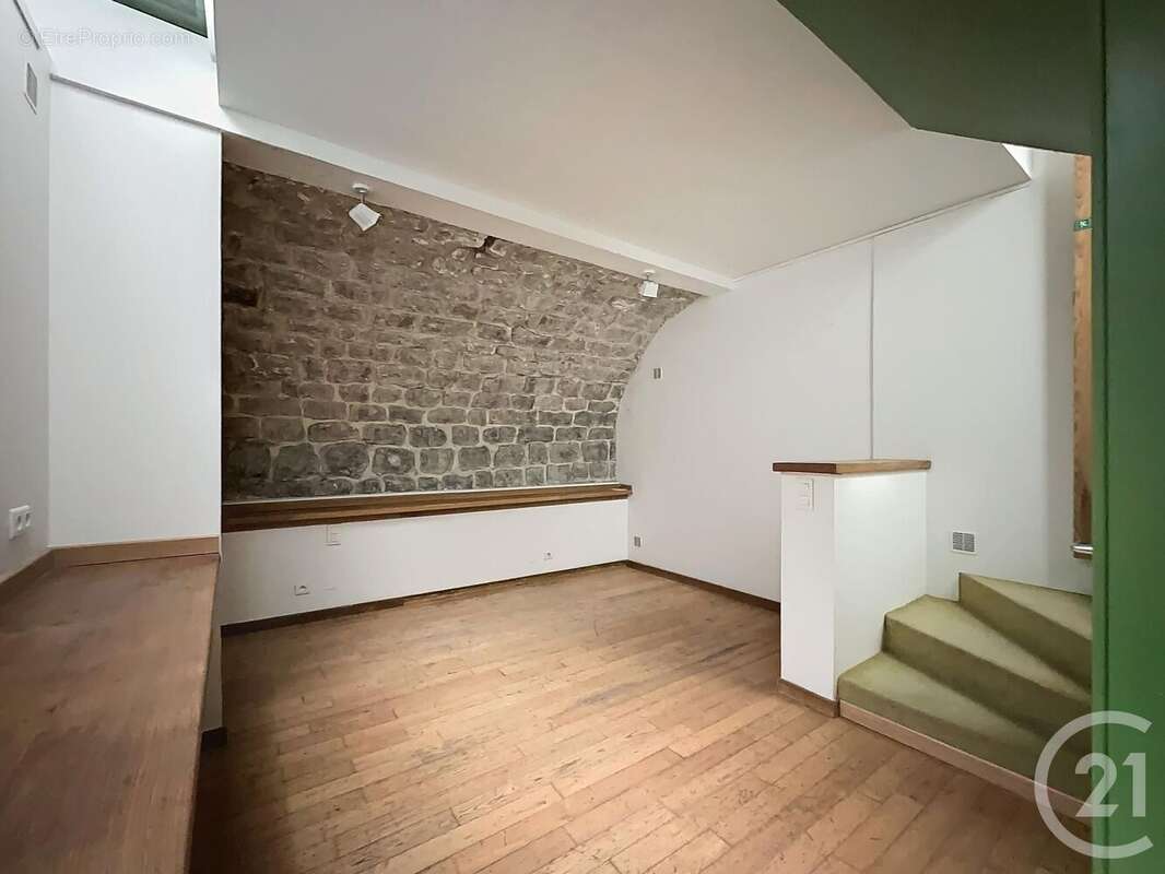 Appartement à PARIS-20E