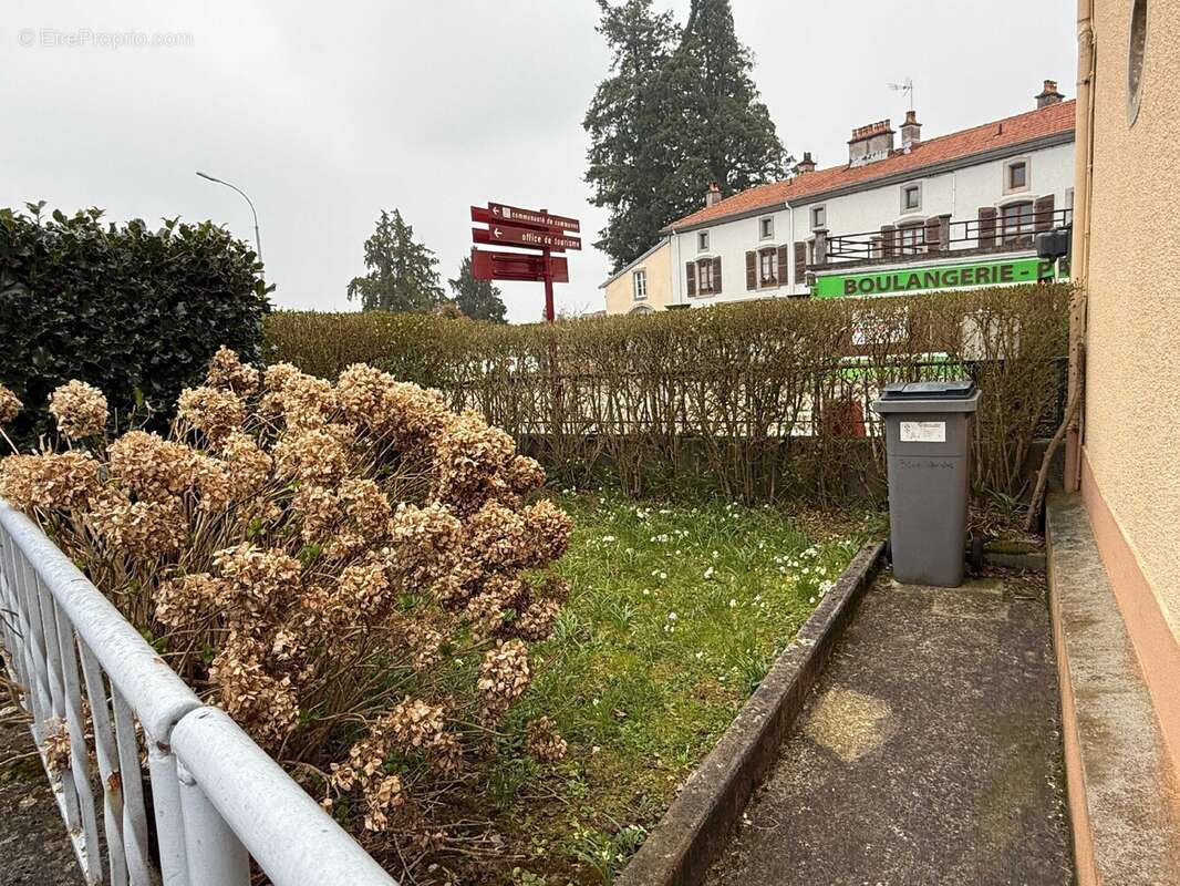 Maison à MONTHUREUX-SUR-SAONE