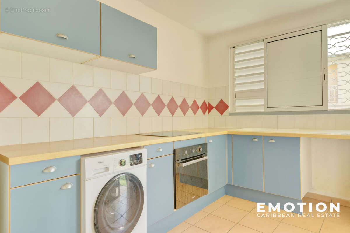 Appartement à BAIE-MAHAULT