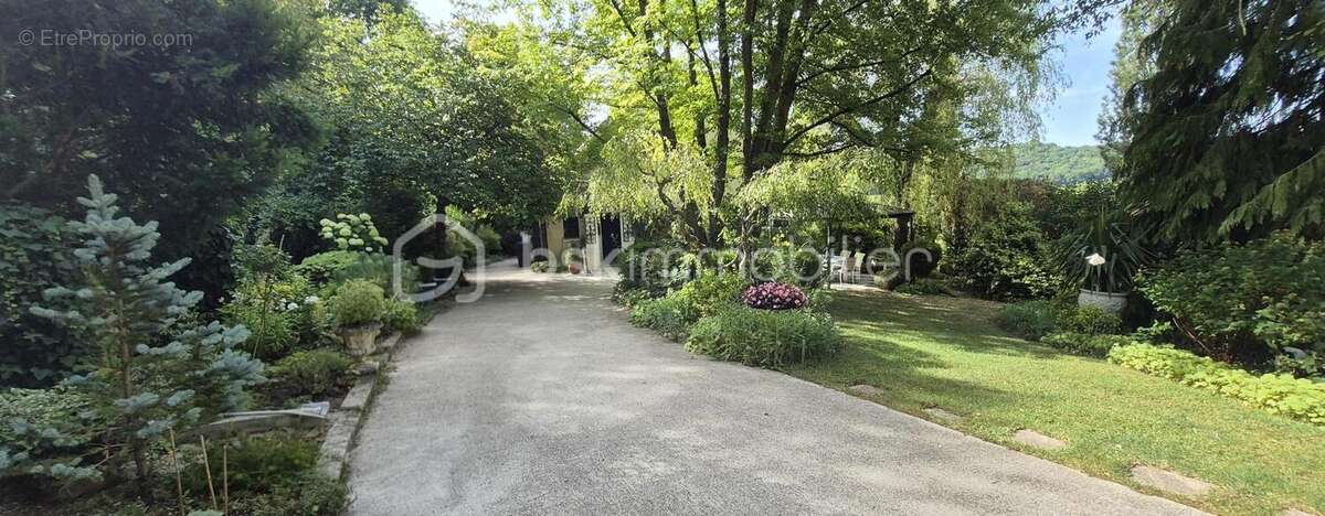 Maison spacieuse avec sous sol total et verranda – Vente unique - photo 2