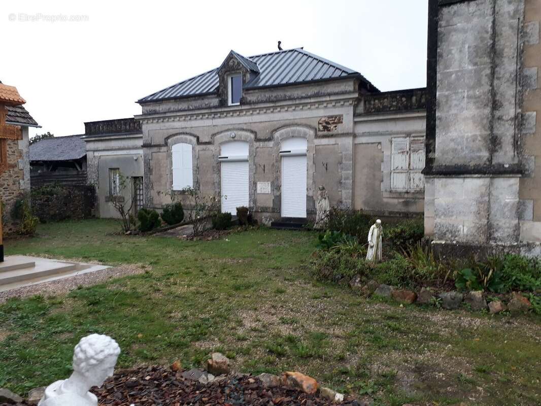 Maison à LA COQUILLE