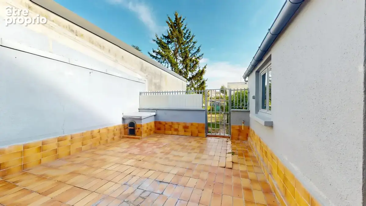 A vendre - maison à reims avec 3 chambres et beau jardin - photo 9