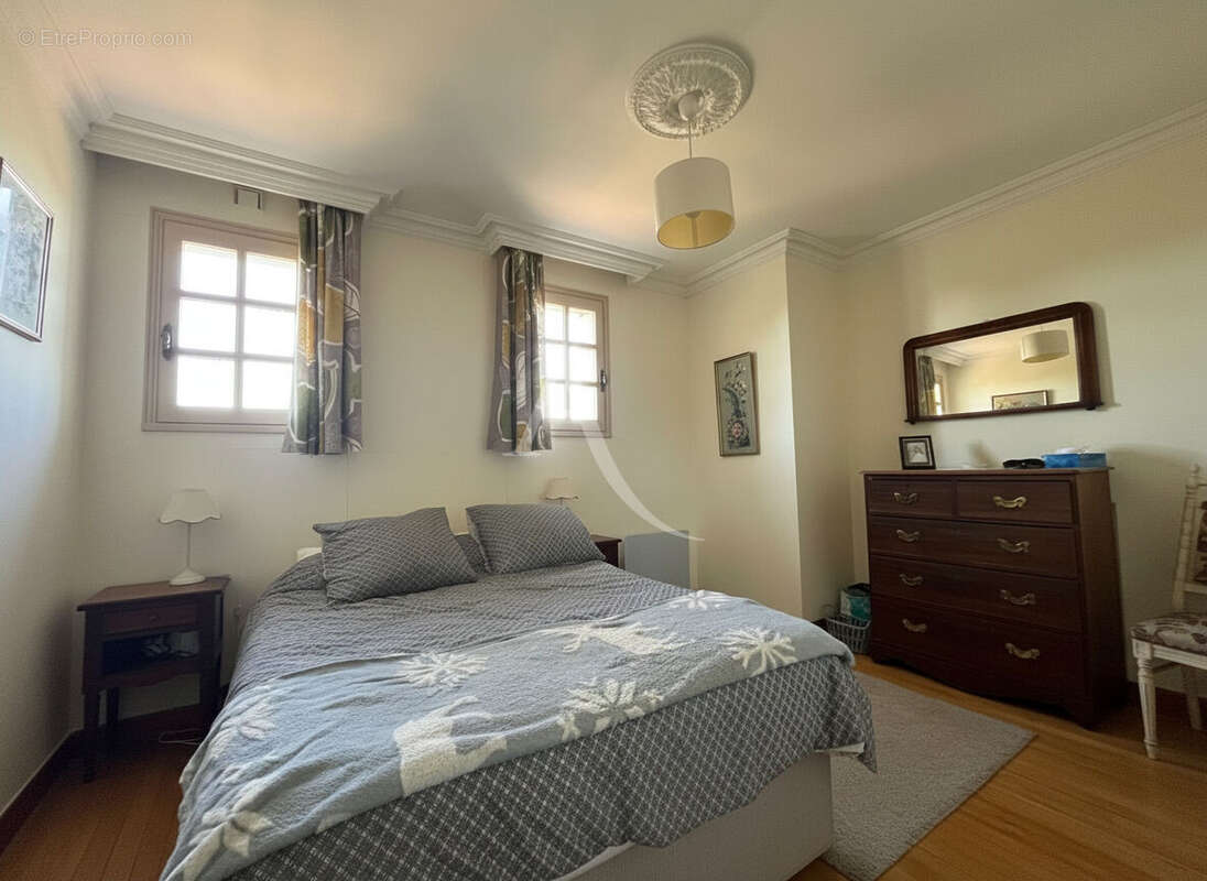 Grande maison de 182m² avec 4 chambres, piscine et sous-sol complet sur la commune de Rabastens ! - photo 10