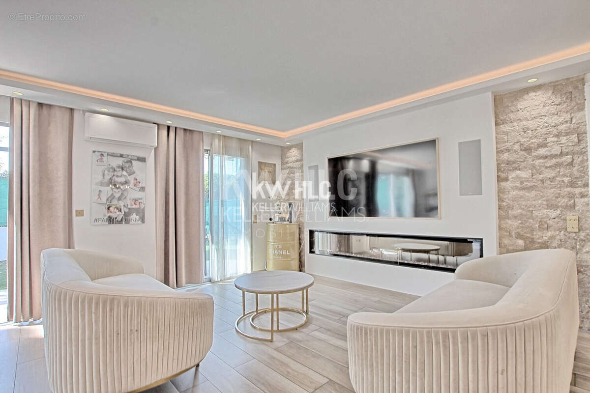 Maison 116 m² à Le Cannet  - photo 3