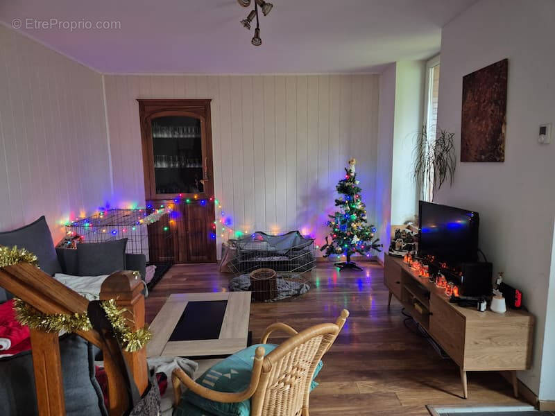 Maison à MONTCHANIN