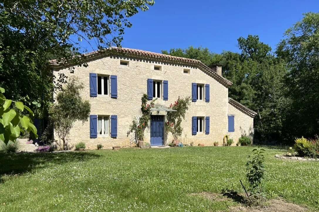 Maison à SAINT-CLAR