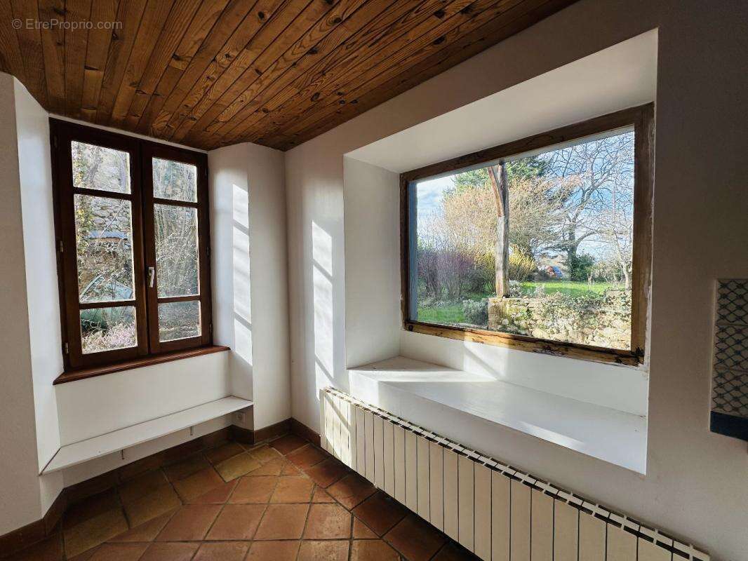 Maison à LASSERRE