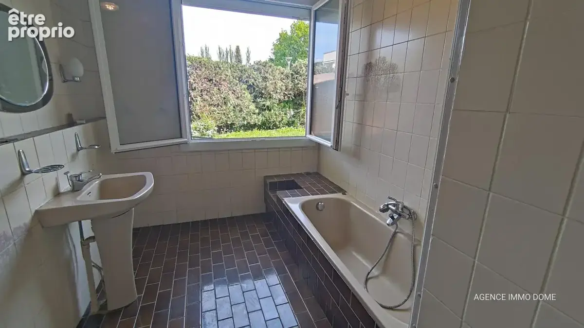 Maison, 8 pièces, 168 m² hab. Terrain. Piscine - photo 16