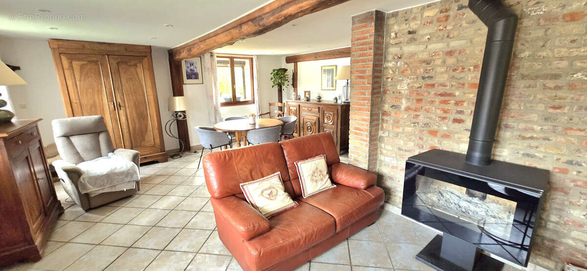 Maison à HAUTVILLERS-OUVILLE