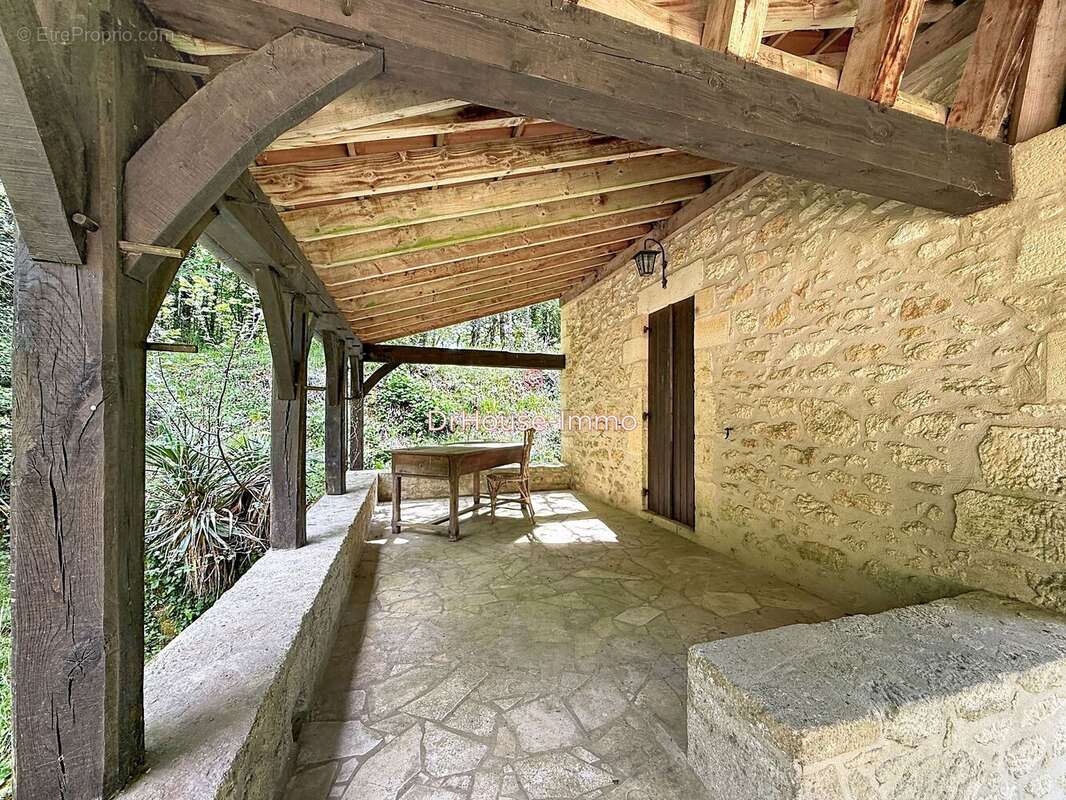 Maison à LES EYZIES-DE-TAYAC-SIREUIL