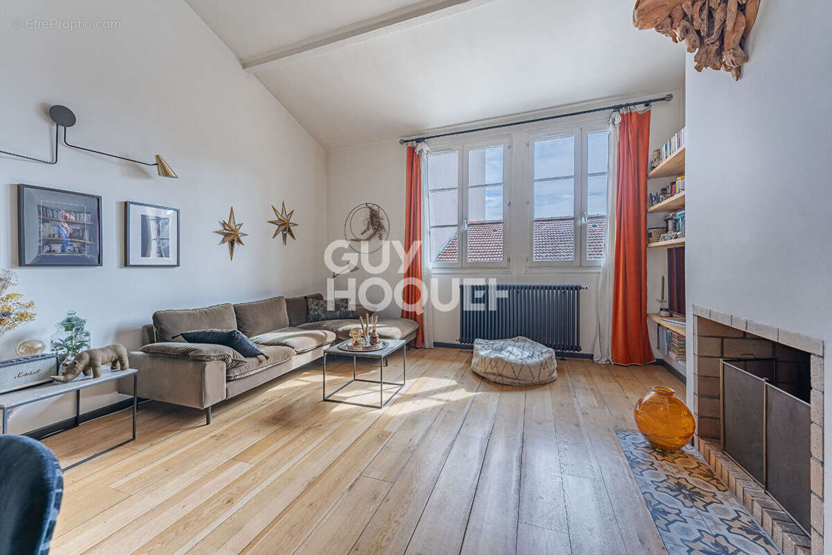 Appartement à CALUIRE-ET-CUIRE