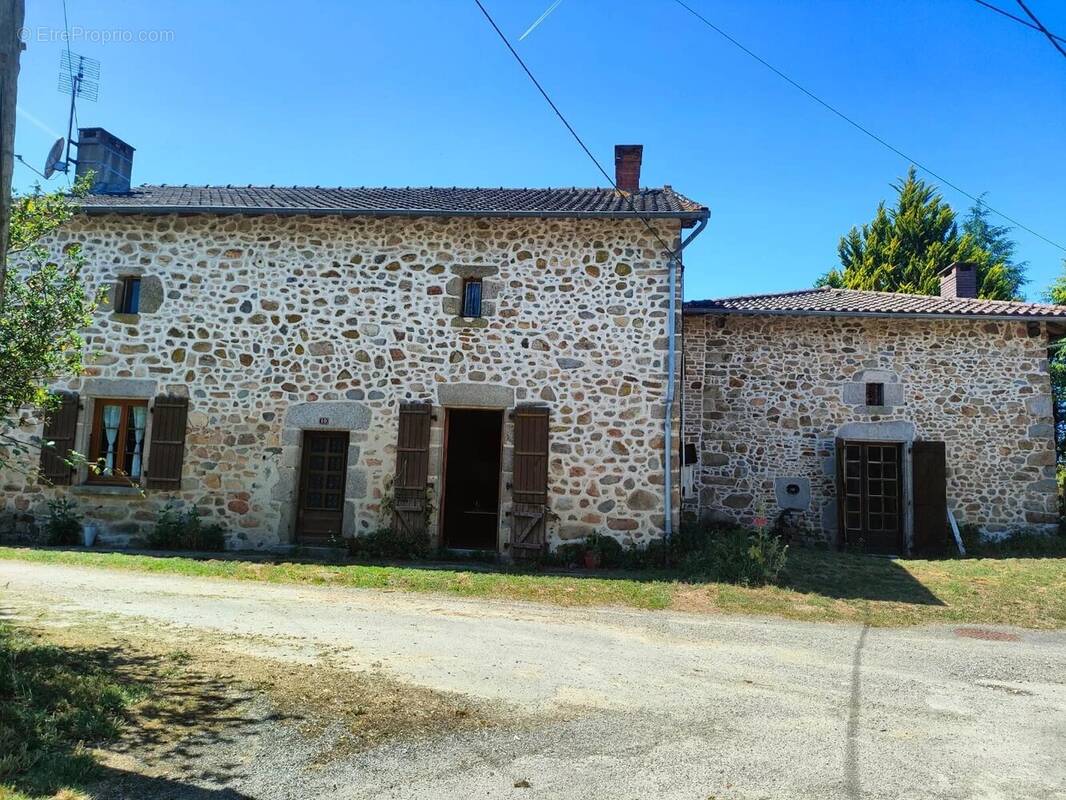 Appartement à MAISONNAIS-SUR-TARDOIRE