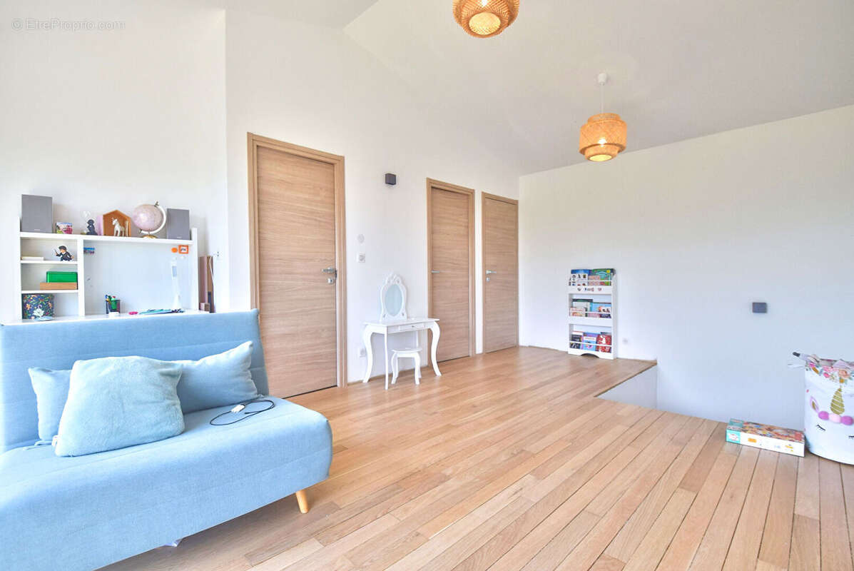 Maison à CHAZAY-D'AZERGUES