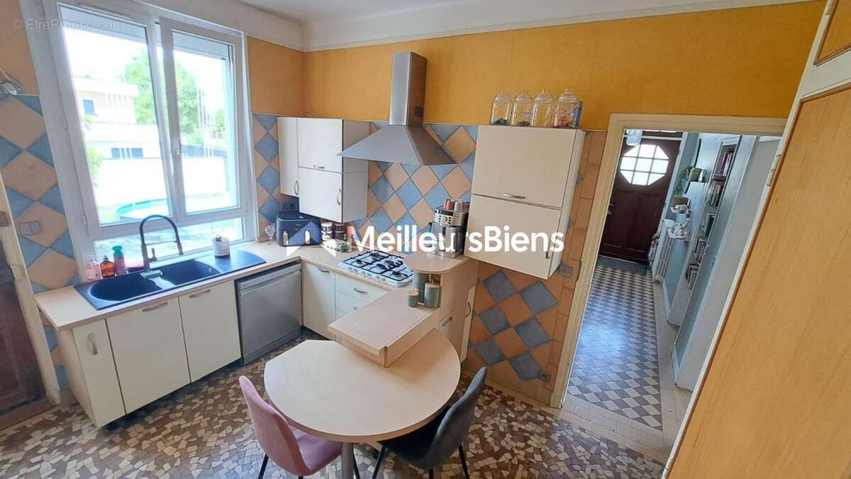 Maison de caractère, 5 chambres, studio, garage et piscine hors sol - photo 6
