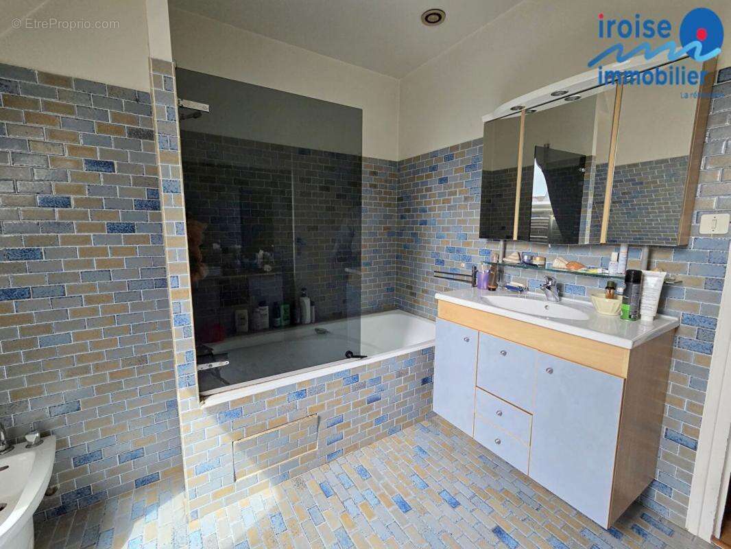 Maison 5 chambres sur sous sol - photo 5