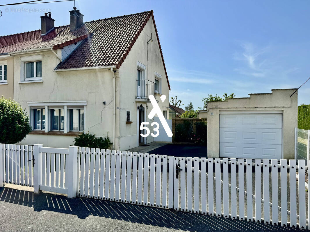 Maison à ARQUES