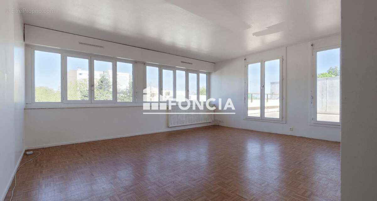 Appartement à EVRY