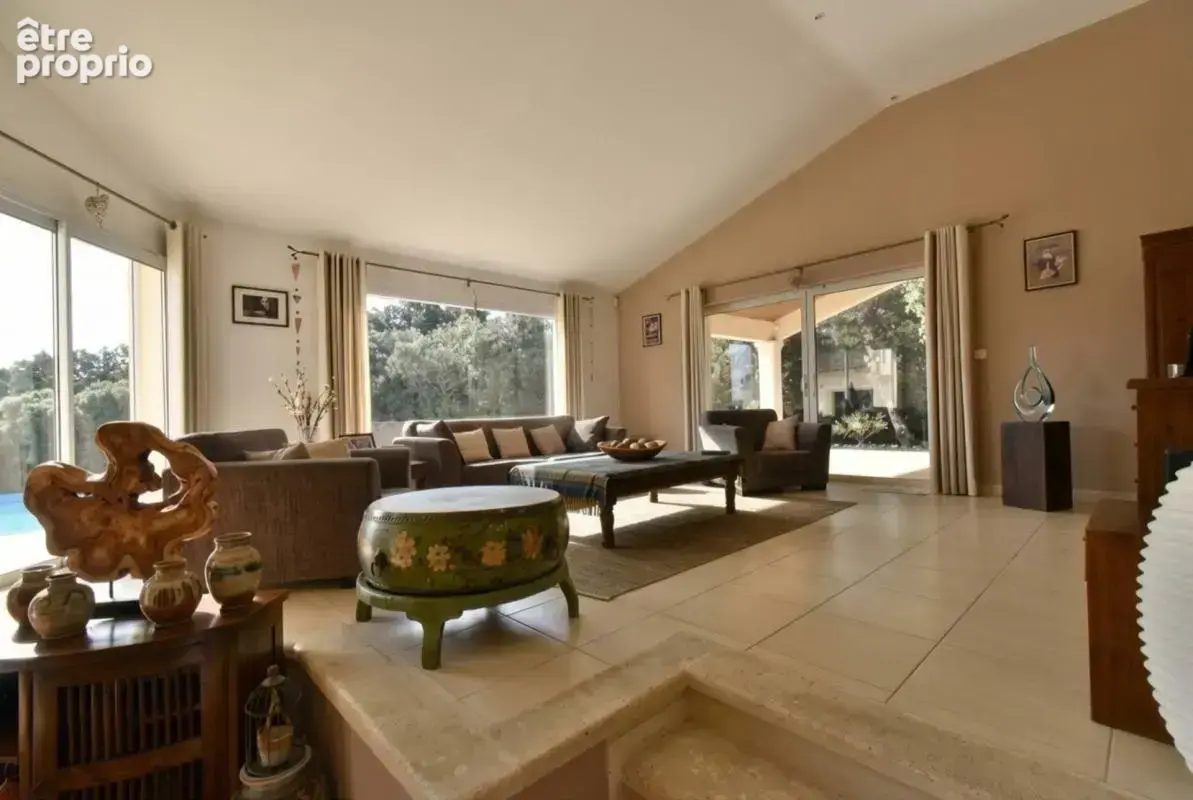 VUE PANORAMIQUE EXCEPTIONNELLE pour cette Maison à vendre de 6 pièces + garage et piscine à débordement à SAINT RESTITUT (26) - photo 4