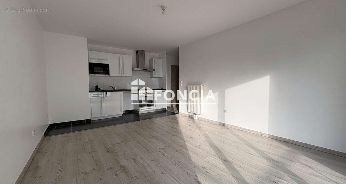 Deville limite rouen - appartement avec balcon et parking - photo 2